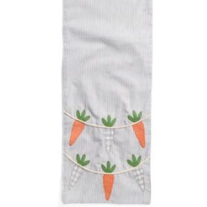 House and Garden 14x72 Mixed Carrot Table Runner